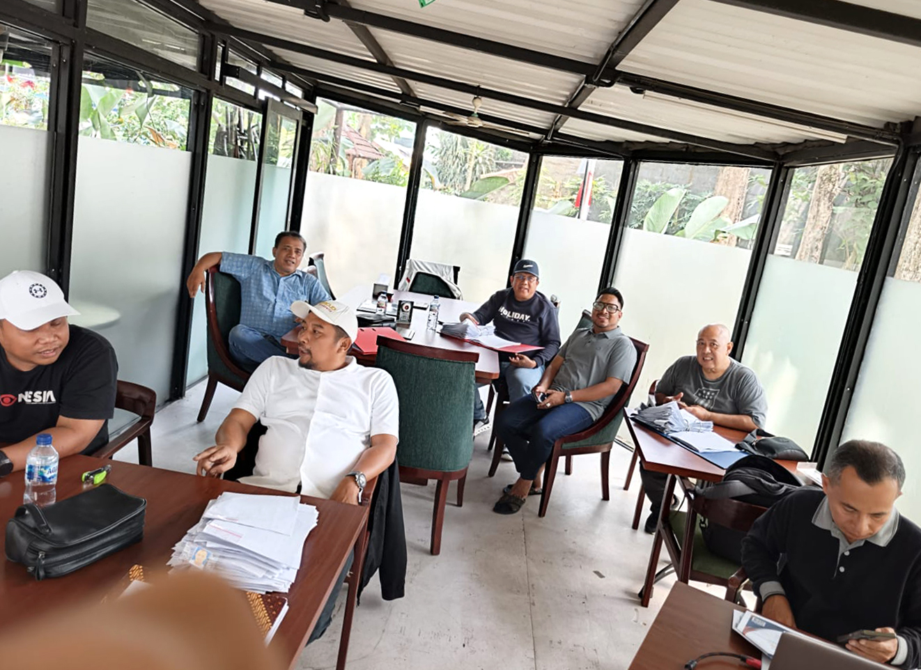 Tim SC MUKAB IX KADIN Kab Bogor melakukan Verifikasi Data Anggota MUKAB IX Kadin Kabupaten Bogor, di The Sanjaya Garden, Kedung Badak, Tanah Sareal, Kota Bogor